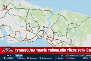 İstanbul'da yağış trafiği kilitledi