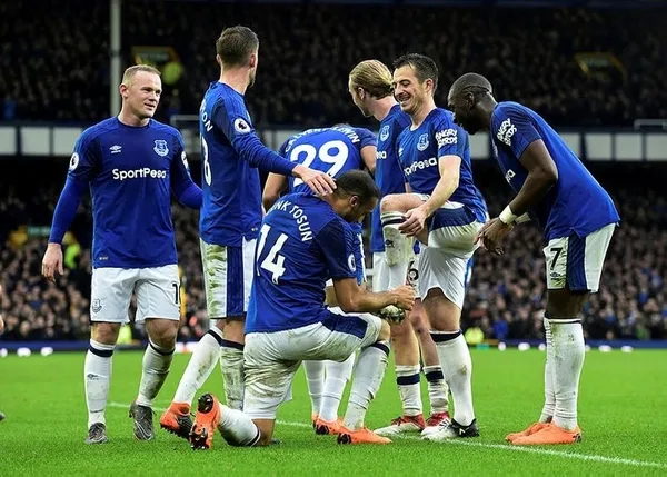 İngiltere'de gündem Cenk Tosun-9