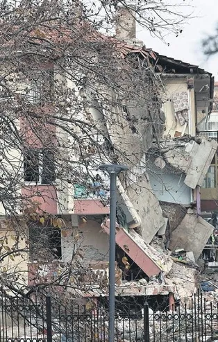 Ankara'da korkunç patlama! 4 kişi ağır yaralandı 2 kişi hayatını kaybetti