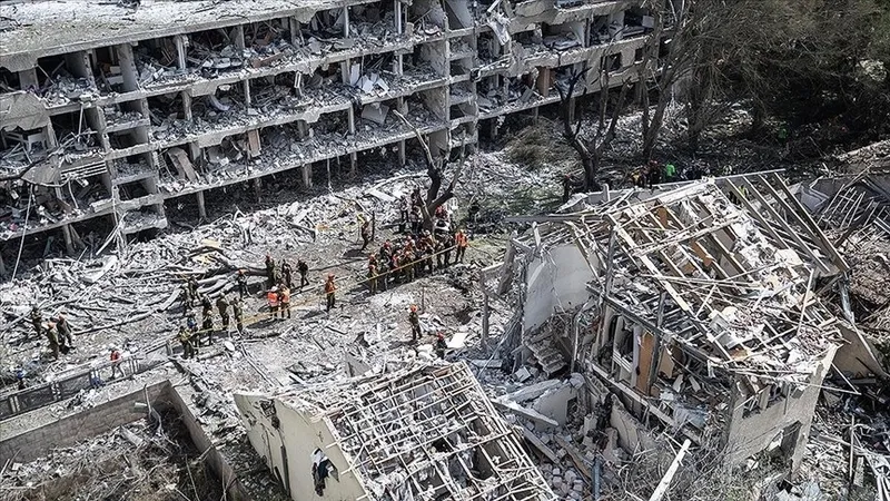 mossad-irani-iceriden-oyuyor-hamaneyi-nokta-atisi-israile-sattilar-heniyyenin-sehadeti-ve-12-gun-savasinda-da-1772340542616.jpeg MOSSAD İran'ı içeriden oyuyor! Hamaney'i nokta atışı İsrail'e sattılar | Heniyye'nin şehadeti ve 12 gün savaşında da aynı senaryo-5