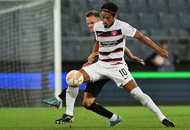 galatasaray-istedi-abdyi-tercih-etti-brezilyali-10-numara-evander-portland-ile-anlasti-1670265546418.jpeg Galatasaray istedi ABD'yi tercih etti! Brezilyalı 10 numara Evander, Portland ile anlaştı-3