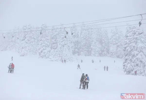 Uludağ'da kayak sezonu açıldı! Yerli ve yabancı turistlerin keyifli anları - 17