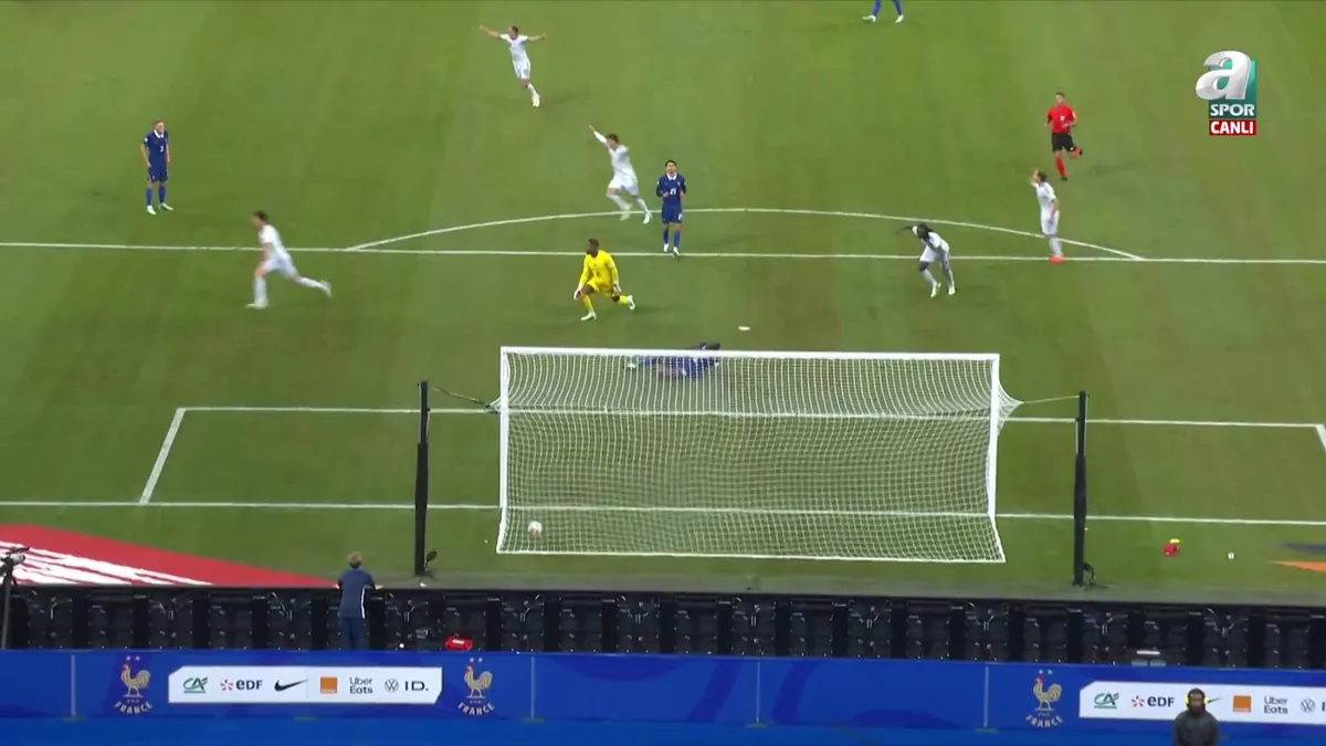 Fransa 1-1 İtalya GOL:  A. Bastoni