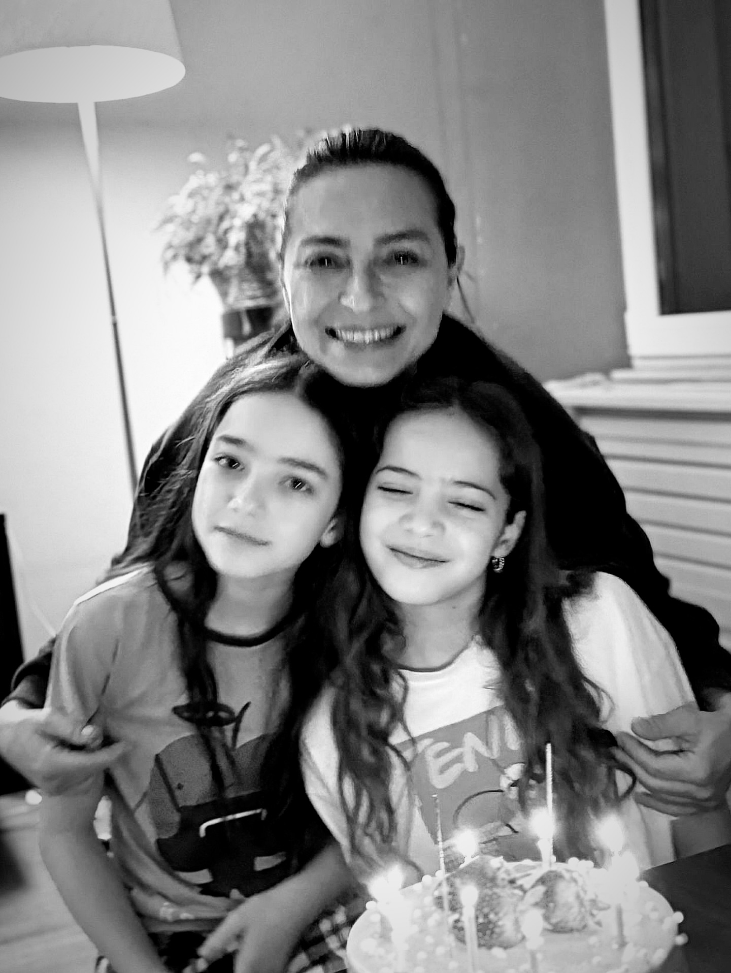 İkizler annesine benzetildi! - 5