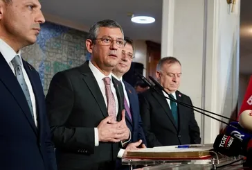 Kandil’le ‘DEM’lenen tavşan sahibine zıpladı! CHP Genel Başkanı Özgür Özel ile Ekrem İmamoğlu arasında İstanbul’da acil toplantı