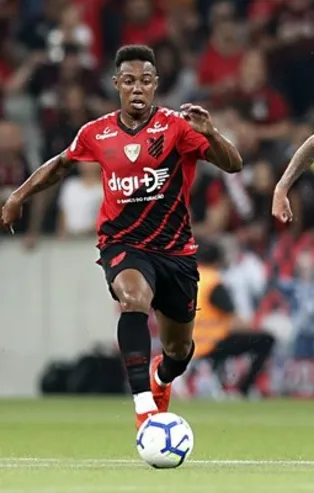 Beşiktaş'a sambacı ön libero! Wellington'un menajeri İstanbul'da