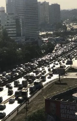 İstanbul'da bayram trafiği başladı!