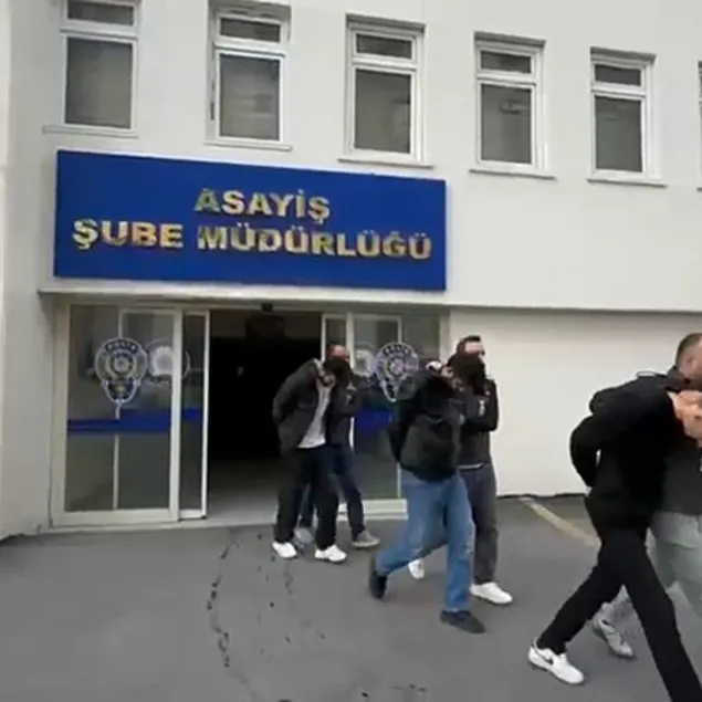 Ankara’da üç dolandırıcı kıskıvrak yakalandı