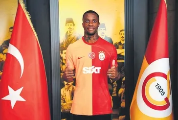 7 takım istedi Galatasaray kaptı! Dünya Zaha transferini konuşuyor
