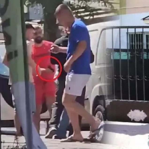 Önce kaza parası istedi sonra silahla tehdit etti!