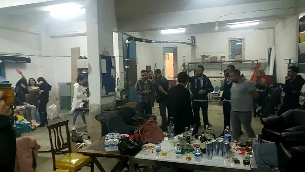 Ankara'da pavyona çevrilen depoya baskın: Eğlenen 14 kişiye 60 bin TL ceza-1