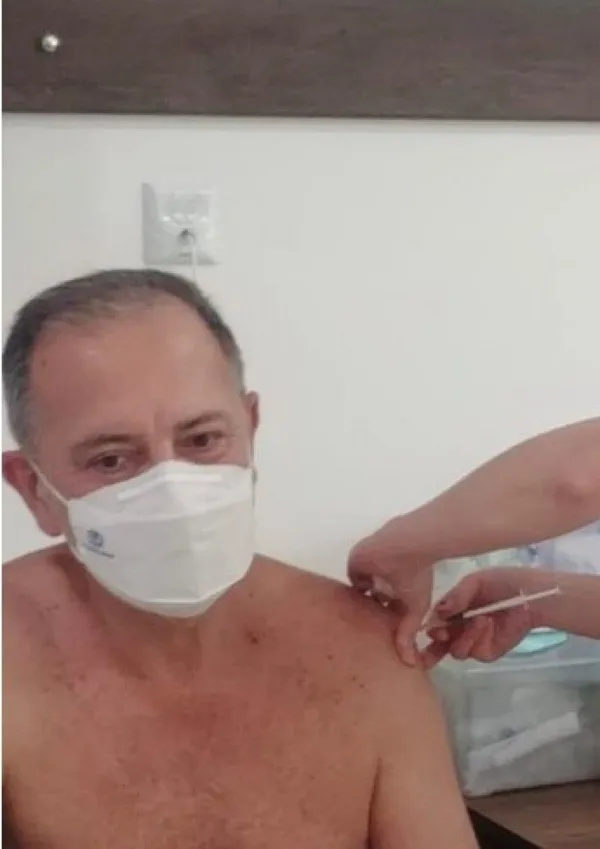 fatih-altayli-sonunda-vurdurdu-asi-olmadan-once-algi-yapti-asi-olduktan-sonra-tweetleri-sildi-1618949269554.jpeg Fatih Altaylı sonunda aşılandı! Önce algı yaptı sonra tweetleri sildi...-2