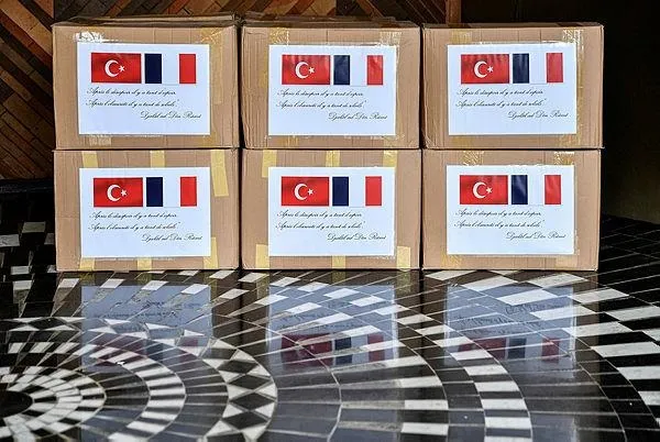 turkiyenin-fransaya-yardimi-fransiz-milletvekili-komunist-melenchonun-zoruna-gitti-1588369456966.jpeg Türkiye’nin Fransa’ya yardımı Fransız milletvekili komünist Melenchon’un zoruna gitti-2