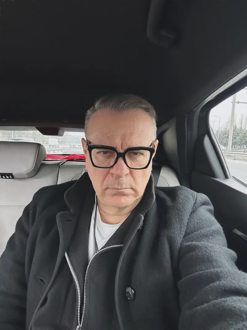 burak-sergenden-kardesi-toprak-sergenle-ilgili-itiraf-konusmuyoruz-1775118104194.jpg Burak Sergen’den kardeşi Toprak Sergen’le ilgili itiraf! "Konuşmuyoruz"-3