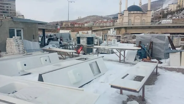 bayburtta-6-bin-tl-maasla-mermer-iscisi-bulunamiyor-maasi-begenmiyorlar-1644213391484.jpg Bayburt’ta 6 bin TL maaşla mermer işçisi bulunamıyor: Maaşı beğenmiyorlar-3