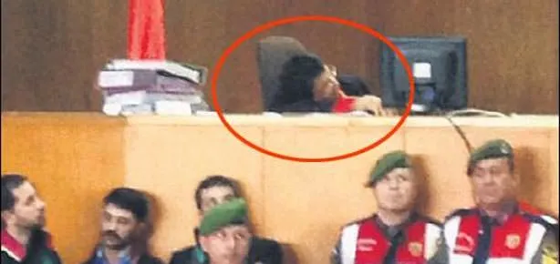 Uyuyan savcıya inceleme
