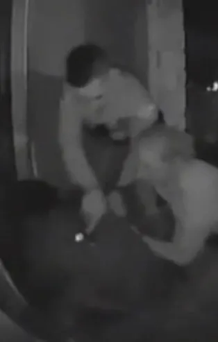 ABD’de polis şiddeti kamerada! Siyahi Zekee Rayford'a şok tabancasıyla müdahale