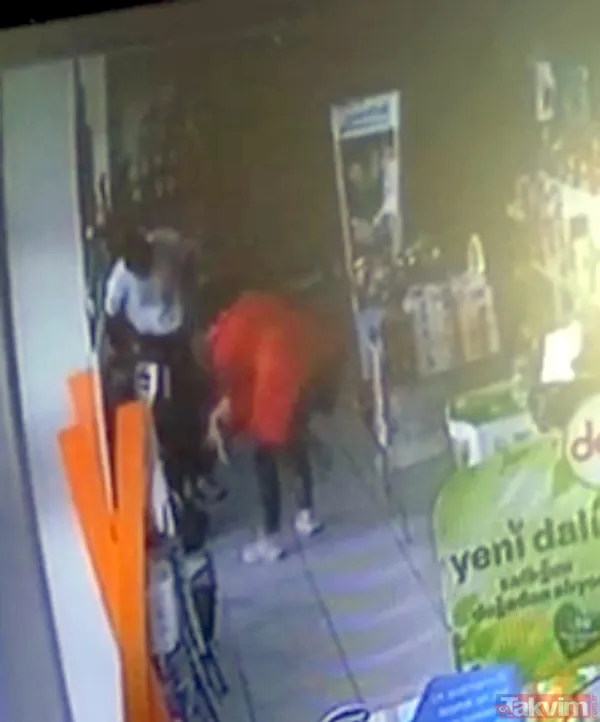 Boğazına su kaçan 2 yaşındaki çocuğu 'Heimlich manevrası' ile kurtardı - 4