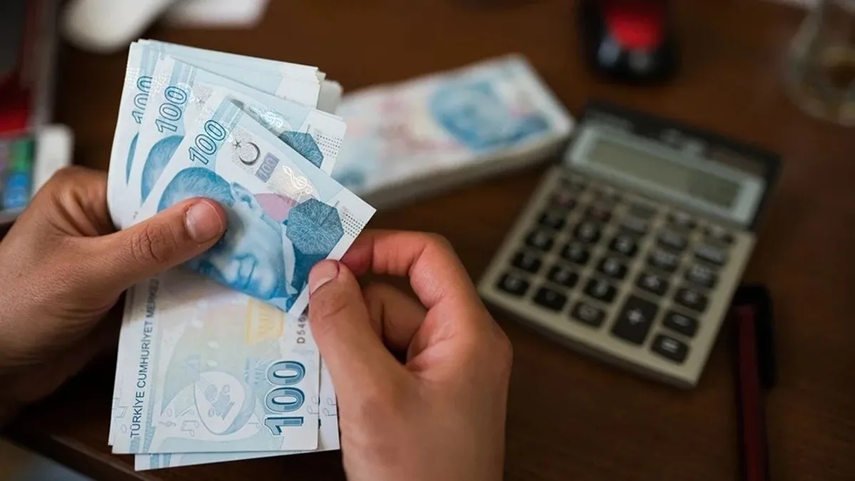 Memur maaşlarına Ocak 2027 zam hesabı! Enflasyon farkıyla maaşlar ne kadar olacak? TAKVİM hesapladı