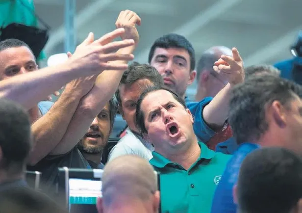 yatirimcilara-onemli-tavsiye-borsa-duserken-panik-satisi-yapmayin-1596242290276.jpeg Yatırımcılara önemli tavsiye: Borsa düşerken panik satışı yapmayın-1