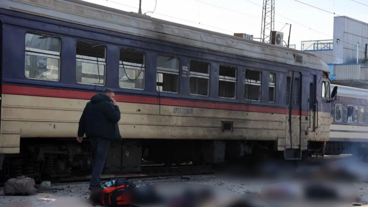 Rus ordusu Ukrayna'nın Dnipro kentindeki tren istasyonunu İHA ile vurdu: 13 kişi öldü, 10 kişi yaralandı