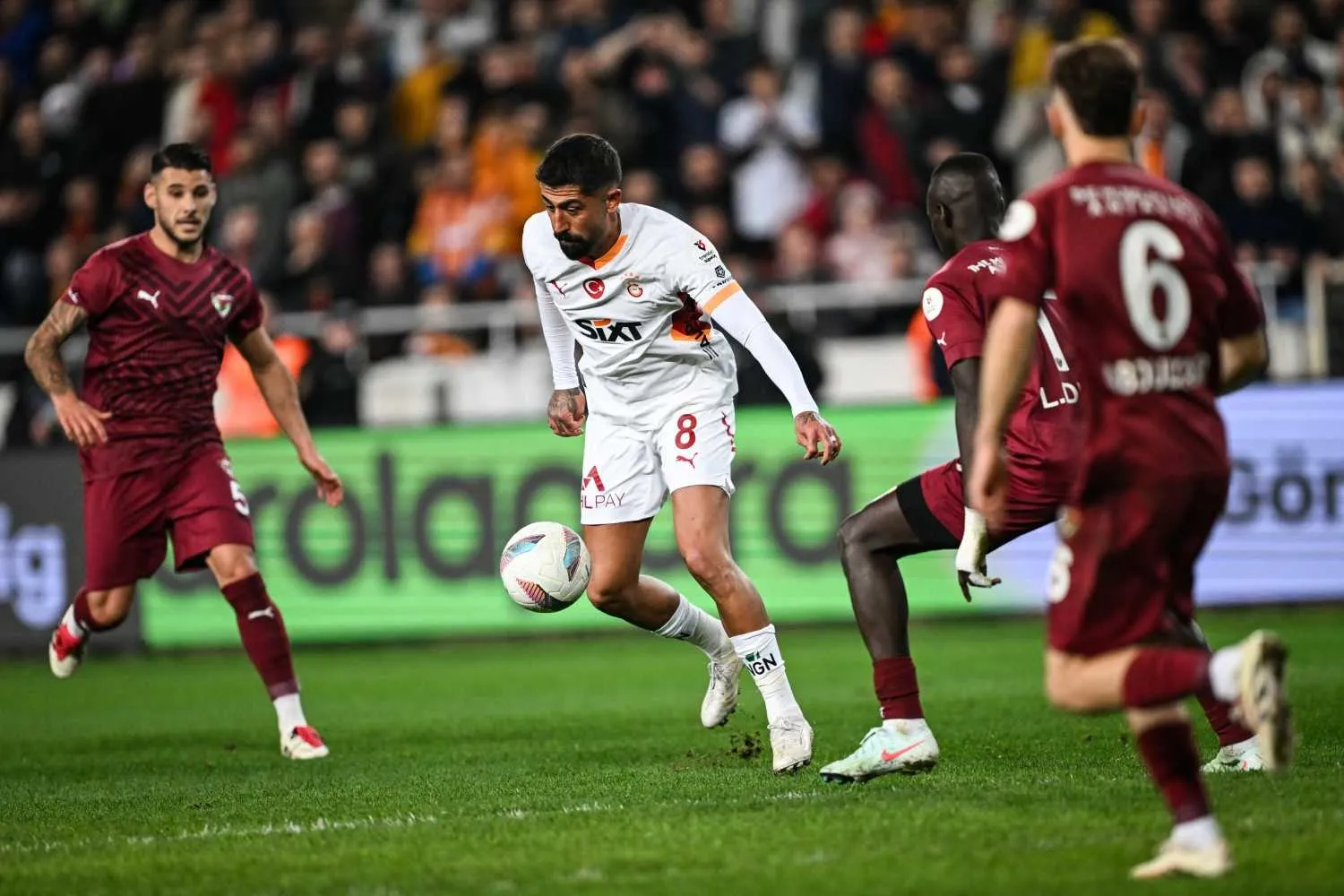 Okan Buruk eski yıldızını istedi! Galatasaray'dan dev transfer hamlesi - 16