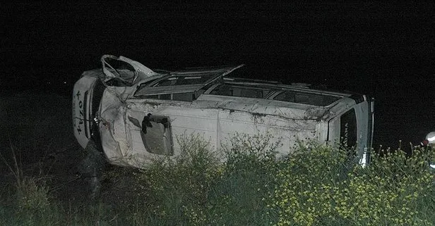 Son Dakika Adana Kozan Karayolu Nda Yolcu Minibusu Takla Atti Olu Ve Yaralilar Var Takvim
