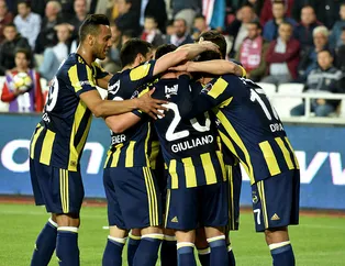 Fenerbahçe'de yaprak dökümü! İşte gidecek 8 futbolcu