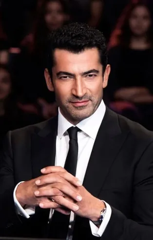 Sabahattin Ali'nin Kürk Mantolu Madonna adlı romanında Maria Puder'le yaşadığı aşk hikayesi anlatılan başkarakter kimdir?