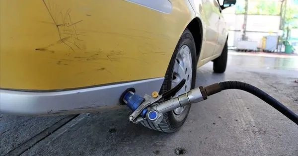 Arac Sahipleri Dikkat Bu Geceden Itibaren Gecerli Olacak Istanbul Ankara Ve Izmir De Guncel Otogaz Litre Fiyatlari Takvim