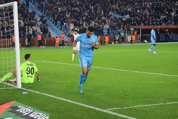 firtina-moral-tazeledi-trabzonspor-zorlu-rakibi-antalyayi-iki-golle-gecmeyi-basardi-1675278529608.jpeg