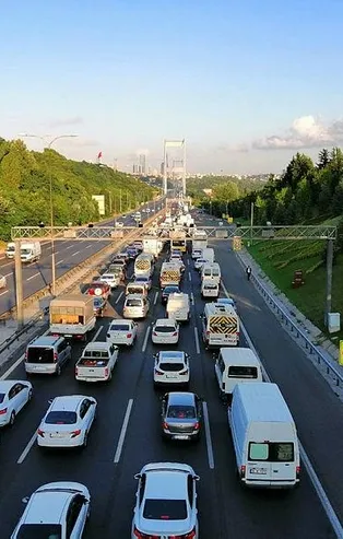 Son dakika: İstanbullular dikkat! 15 Temmuz Şehitler ve FSM köprülerinde çalışma | İstanbul yol durumu