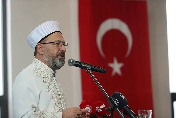 diyanet-isleri-baskani-ali-erbas-duyurdu-2023-yili-hac-kaydi-ve-guncelleme-islemleri-5-ocakta-basliyor-1672769893353.jpeg