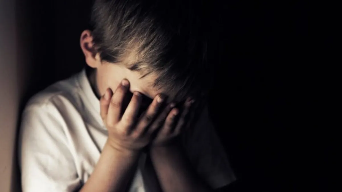 İzmir'de mide bulandıran olay! 13 yaşındaki erkek çocuğuna önce tecavüz sonra şantaj! 4 kişi tutuklandı | Bakanlıktan açıklama