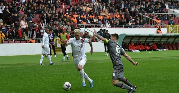 Hatayspor 3 puanı 3 golle aldı! Atakaş Hatayspor 3-0 VavaCar Fatih Karagümrük (MAÇ SONUCU-ÖZET)