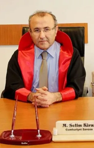 Şehit Savcı Mehmet Selim Kiraz Çağlayan Adliyesi'nde gerçekleştirilen törenle anıldı