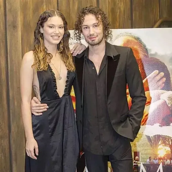 Kuruluş Orhan’ın Flavius’u Şükrü Özyıldız’ın fenomen kardeşini gören şaşıp kaldı! - 29