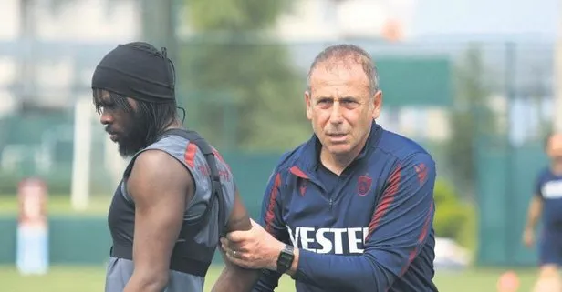 Trabzonspor’un hocası Abdullah Avcı: Fiziksel eksiğimizi taraftar kapatır
