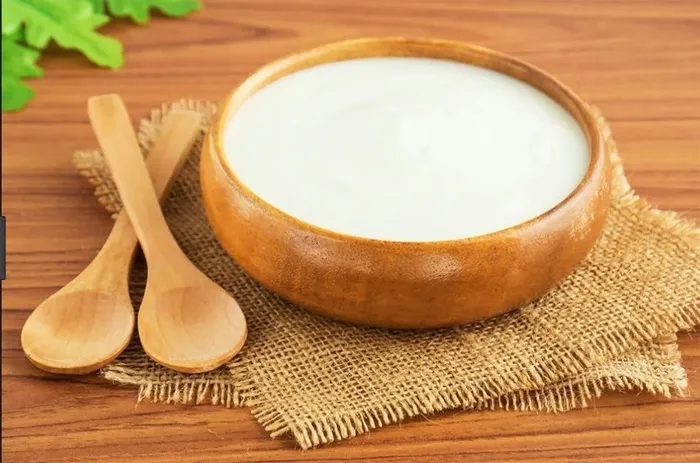 yogurt-deyip-gecen-bin-pisman-oyle-bir-faydasi-var-ki-duyan-kucuk-dilini-yutuyor-1701259621991.jpg Öyle bir faydası var ki duyan küçük dilini yutuyor: Yoğurt deyip geçen bin pişman!-3