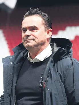 ulkemizi-kisa-mesafe-surat-pateninde-temsil-eden-furkan-akar-olimpiyat-tarihimizde-bir-ilke-imza-atti-1644272395728.jpeg Ülkemizi kısa mesafe sürat pateninde temsil eden Furkan Akar olimpiyat tarihimizde bir ilke imza attı-5