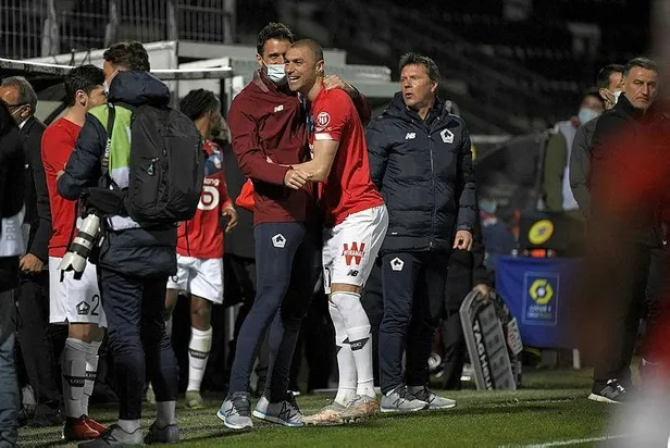 milli-futbolcularimiz-burak-yilmaz-yusuf-yazici-ve-zeki-celikin-forma-giydigi-lille-fransada-sampiyon-oldu-1621804369131.jpeg Milli futbolcularımız Burak Yılmaz, Yusuf Yazıcı ve Zeki Çelik'in forma giydiği Lille Fransa'da şampiyon oldu!-8