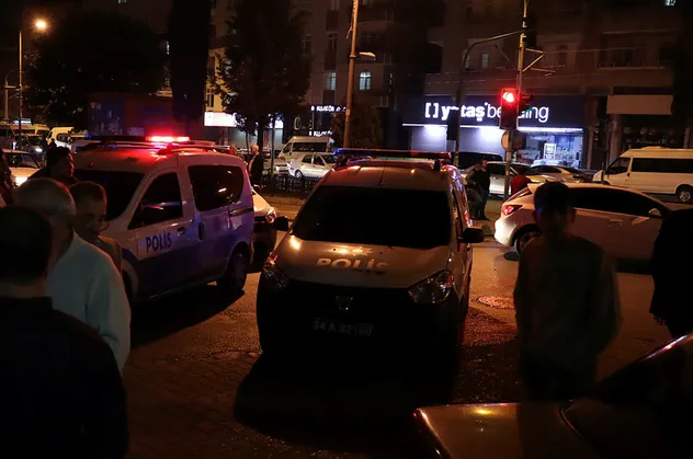 Güngören'de silahlı kavga: 3 yaralı