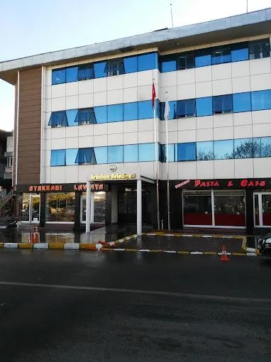 chpli-ardahan-belediyesinde-isten-cikarilma-eylemi-ben-evime-ekmek-goturemiyorum-diyerek-kendini-yakmaya-calis-1694445721791.jpeg CHP'li Ardahan Belediye'sinde işten çıkarılma eylemi! "Ben evime ekmek götüremiyorum" diyerek kendini yakmaya çalıştı-2