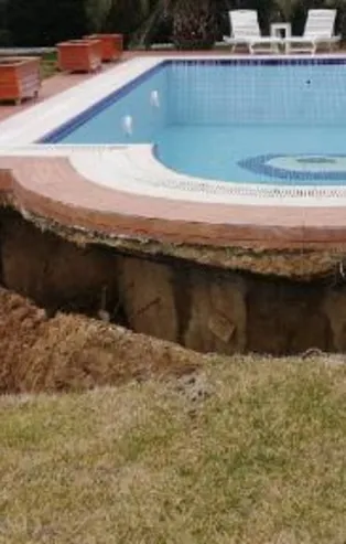 Büyükçekmece'de korkutan görüntü: Dev yarıklar oluştu! Villalarda çökme tehlikesi