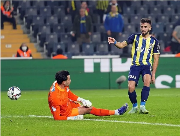 caykur-rizespor-fenerbahcenin-istedigi-gokhan-akkan-hakkinda-aciklama-yayinladi-1659357800584.jpg Çaykur Rizespor Fenerbahçe'nin istediği Gökhan Akkan hakkında açıklama yayınladı!-3