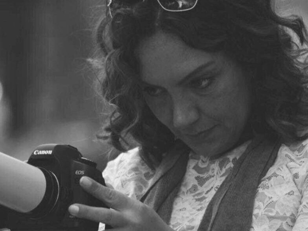 gamze-ozer-oldu-mu-sihir-annemin-senaristi-gamze-ozer-neden-oldu-hastaligi-neydi-gamze-ozer-kimdir-kac-yasinda-1656149987773.jpg Gamze Özer ÖLDÜ MÜ? Gamze Özer kimdir, kaç yaşındaydı? Sihirli Annem'in senaristi Gamze Özer neden öldü, hastalığı neydi? Dizileri ve filmleri...-2