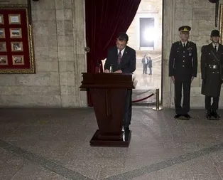 Ekrem İmamoğlunun Anıtkabir ve Eyüpsultan Türbesi ziyaretine sert eleştiri