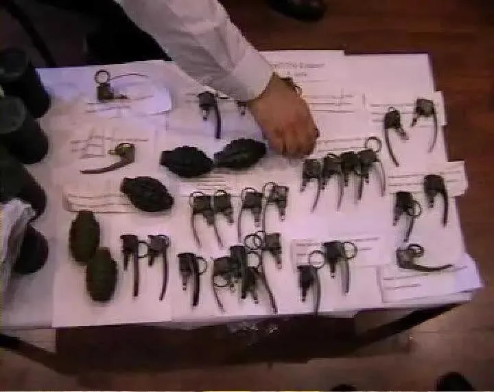 Bulunan el bombaları (Takvim.com.tr/Arşiv)