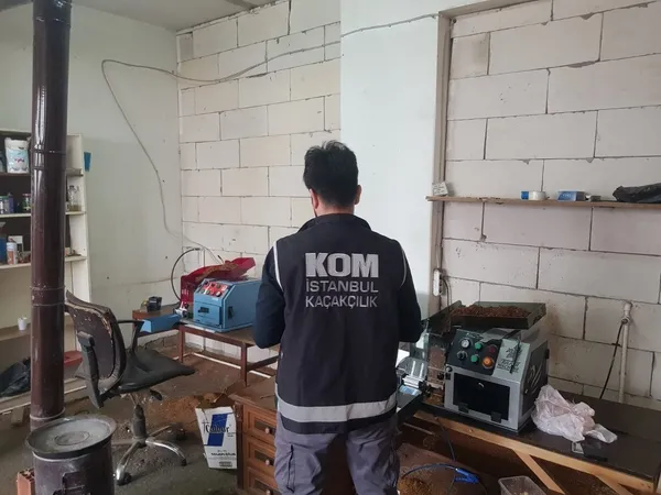 İstanbul Emniyeti'nden nefes kesen operasyon! Kod adı: Davetiye! 71 kişilik çete çökertildi! Piyasa değeri 20 milyon lira!-4