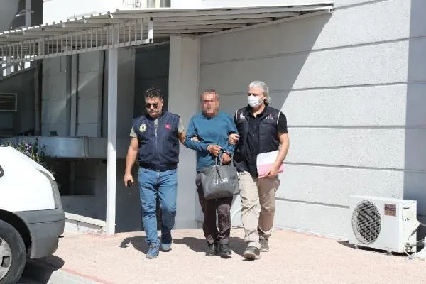 Terör saldırısını öven şüpheli Mersin'de gözaltına alındı-4